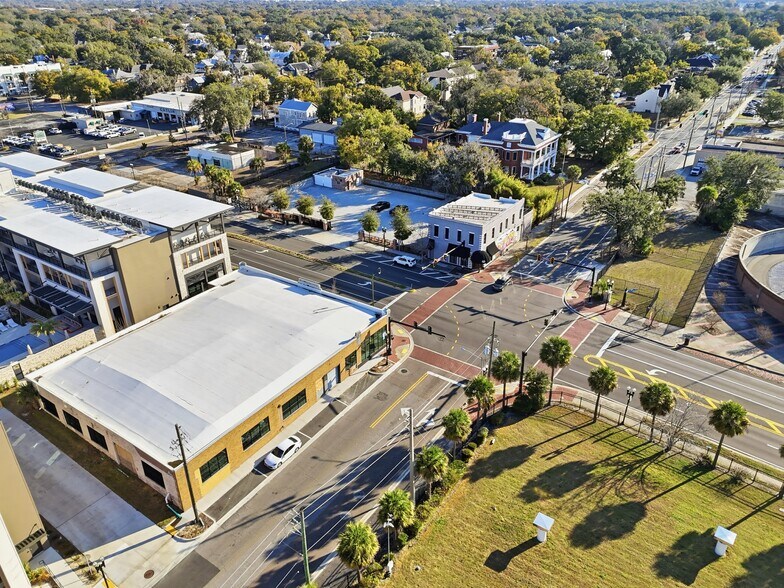 More Photos Of 1100 N Main St, Jacksonville Freestanding For Lease