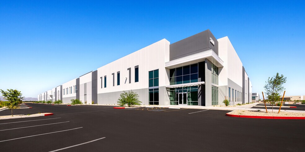 More Photos Of 12600 N Summit Ave, Surprise Distribution For Sale