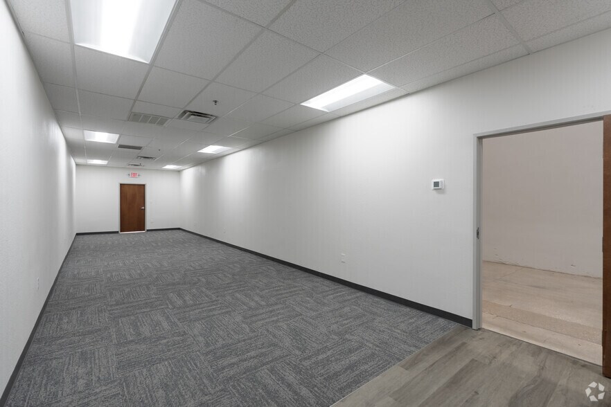 More Photos Of 756 Port America Pl, Grapevine Unknown For Lease