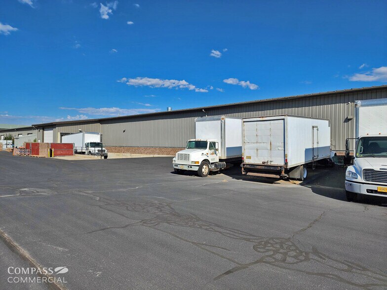 More Photos Of 63085 NE 18th St, Bend Manufacturing For Lease