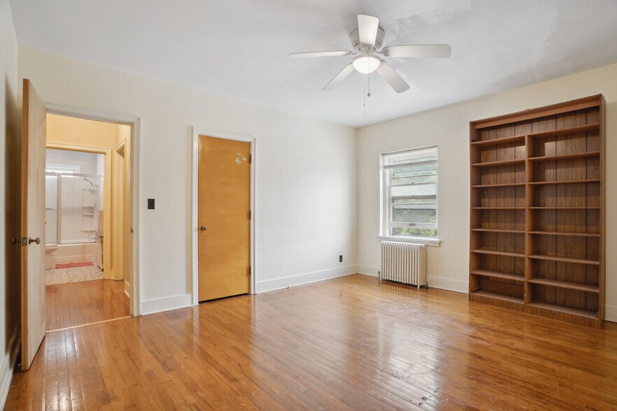 More Photos Of 107 E Madison St, Mount Pleasant Healthcare For Sale