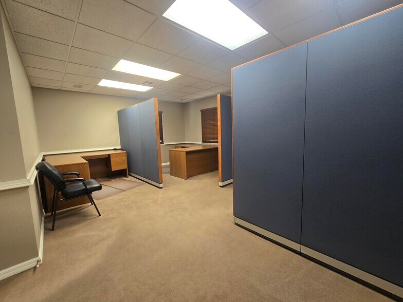 More Photos Of 4091 Colonial Blvd, Fort Myers Office Residential For Sale