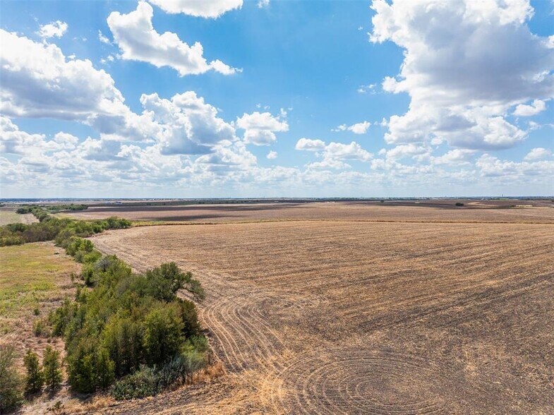 More Photos Of 000 Wells Lane, Manor Land For Sale