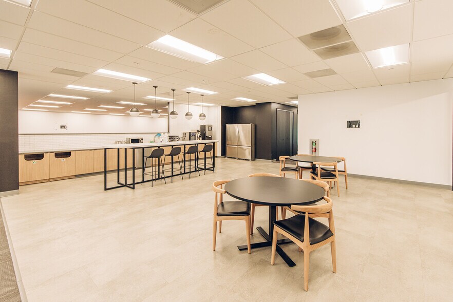 More Photos Of 7600-7646 SW Mohawk St, Tualatin Office For Lease