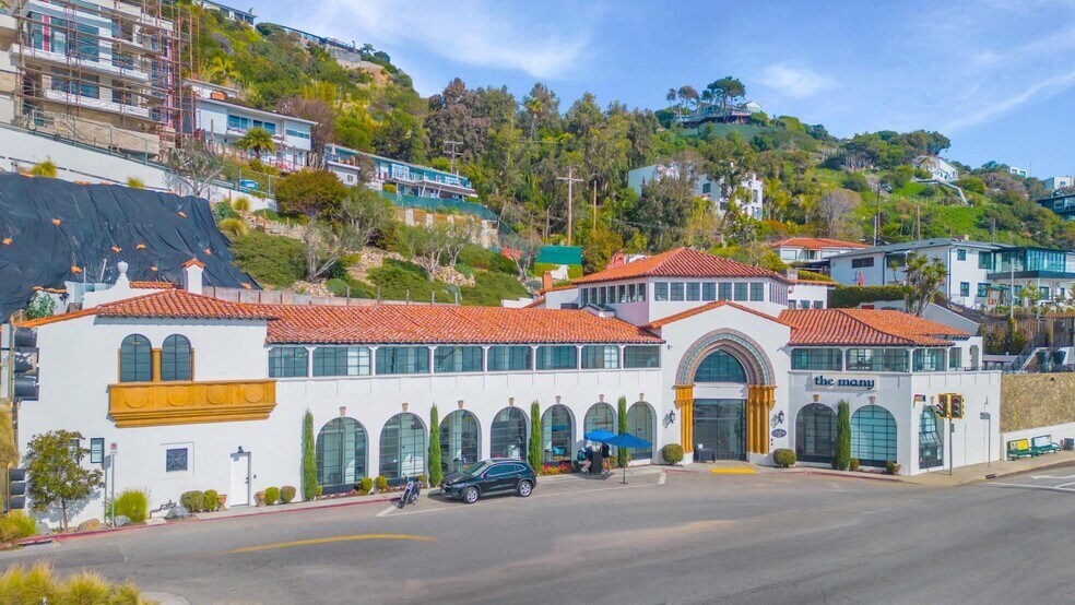 More Photos Of 17575 Pacific Coast Hwy, Pacific Palisades Loft Creative Space For Lease