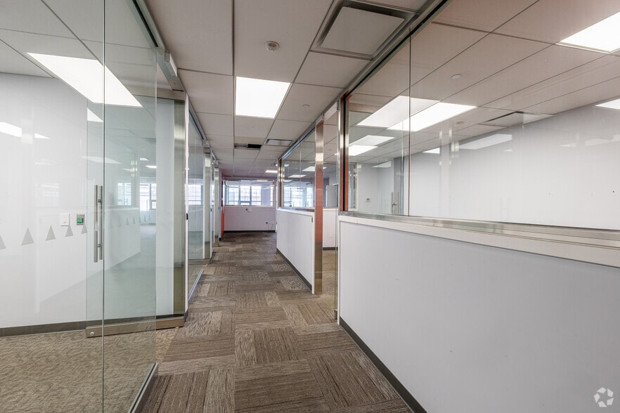 More Photos Of 33-24 Northern Blvd, Long Island City Loft Creative Space For Sale