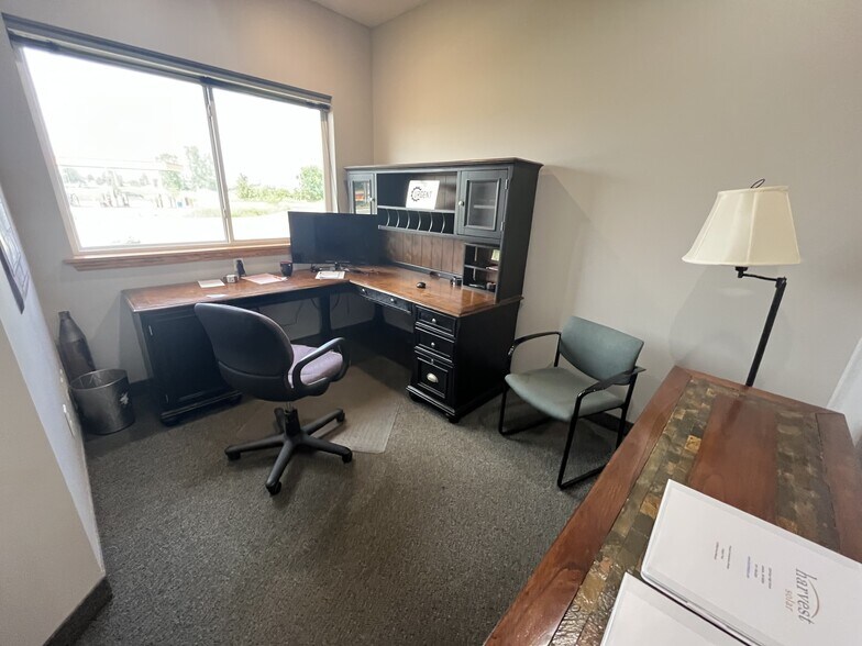 More Photos Of 15630 68th Ave, Coopersville Manufacturing For Lease