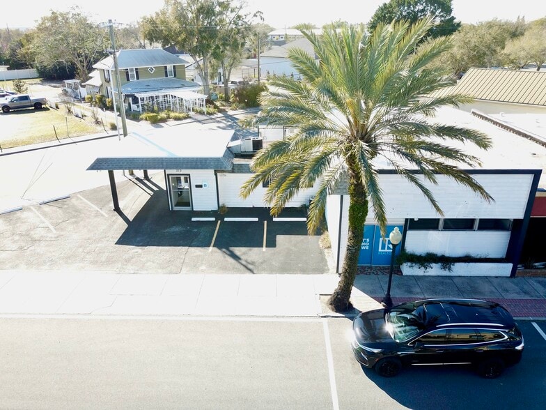 More Photos Of 212 Main St, Auburndale Flex For Sale