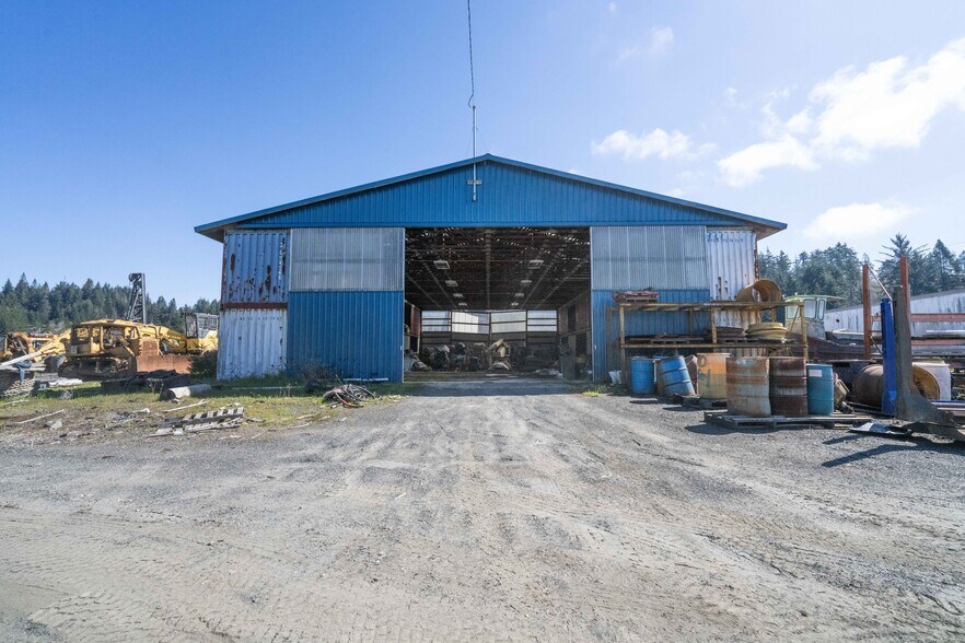 More Photos Of 93761 Hackett Ln, Coos Bay Distribution For Sale