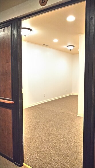 More Photos Of 34 W Main St, Hamlet Office For Lease