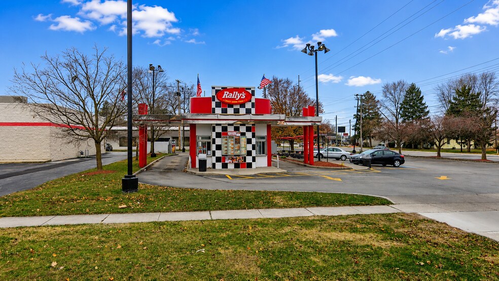 More Photos Of 609 E State St, Fremont Fast Food For Sale