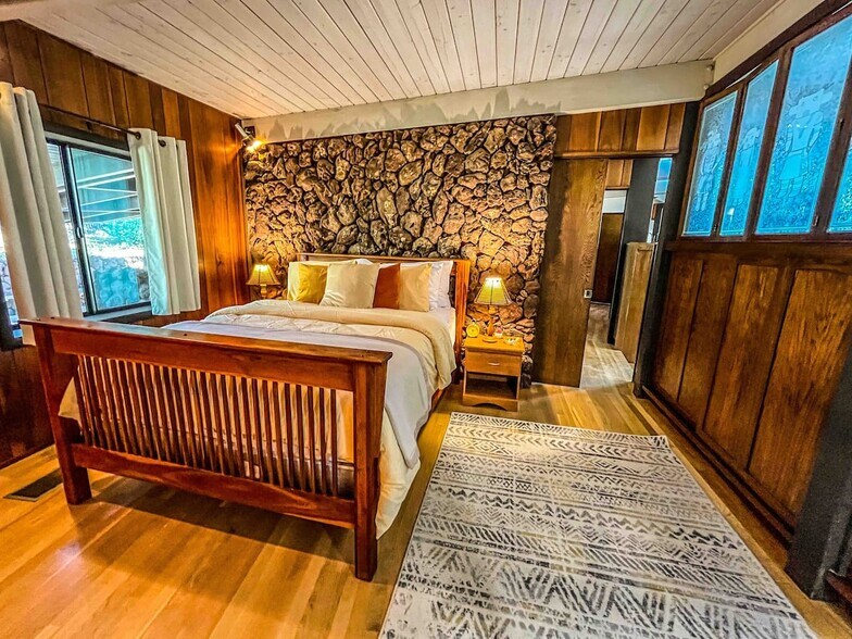 More Photos Of 225 Chimney Rock Trl, Sedona Apartments For Sale