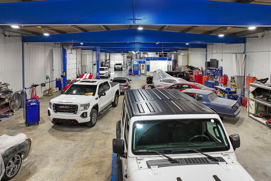 More Photos Of 1206 Washington Rd, Kenosha Auto Repair For Sale