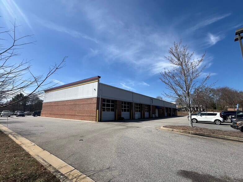 More Photos Of 2800 Browns Bridge Rd, Gainesville Auto Repair For Sale