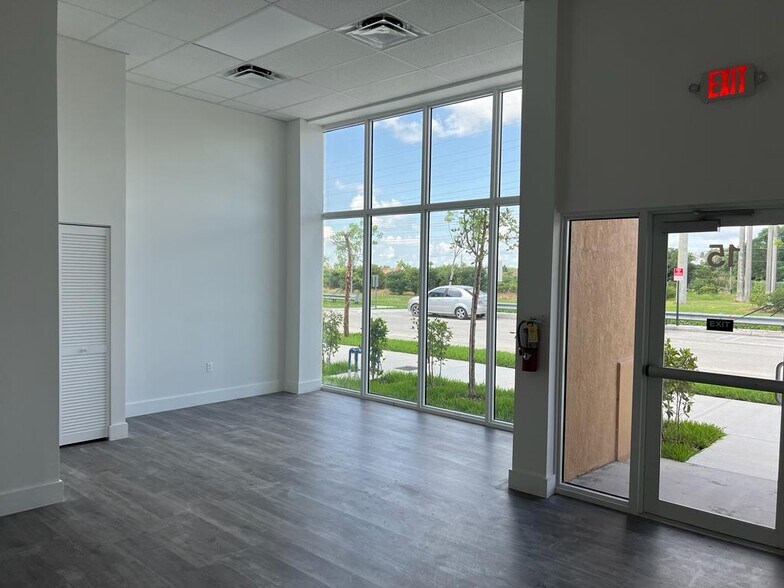 More Photos Of 13080 SW 248th St, Homestead Flex For Lease