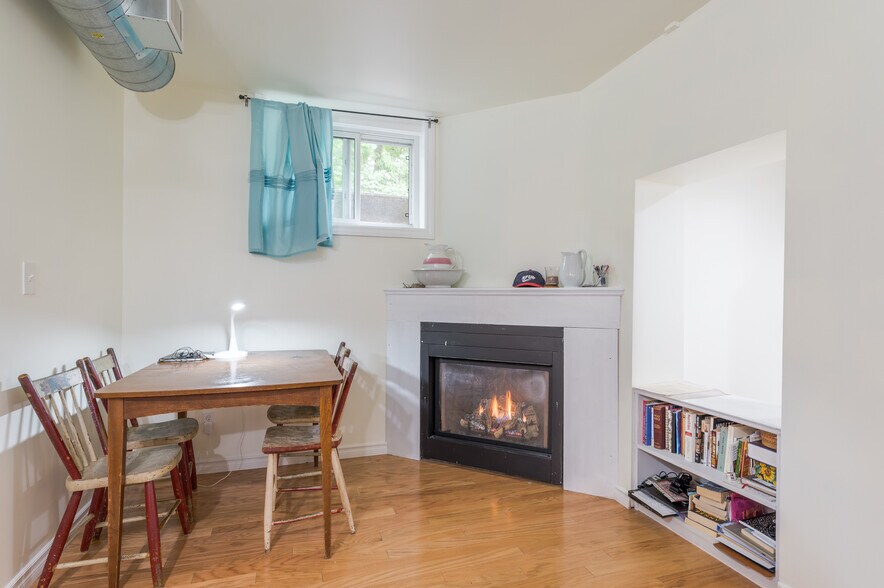 More Photos Of 131 King St E, Cobourg Multifamily For Sale