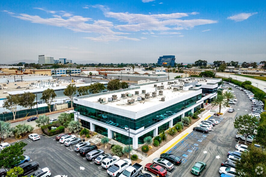More Photos Of 19300 S Hamilton Ave, Gardena Office For Lease