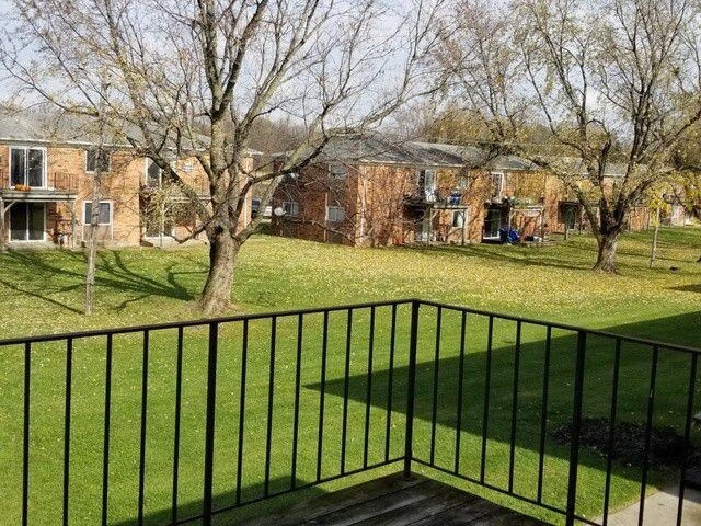 More Photos Of 205 Sandra Ave, Mendota Apartments For Sale