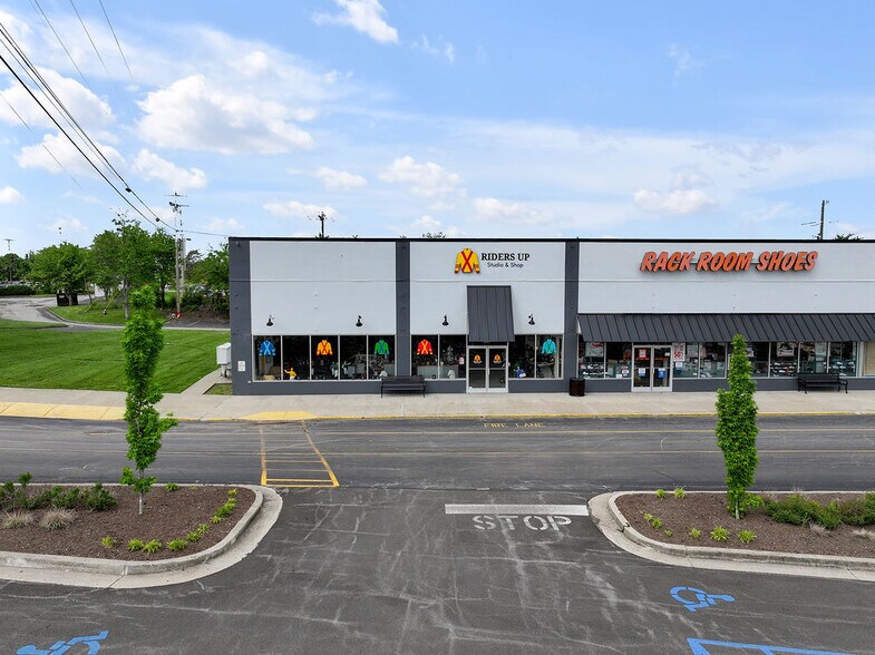 More Photos Of 401 Outlet Center Dr, Georgetown General Retail For Lease