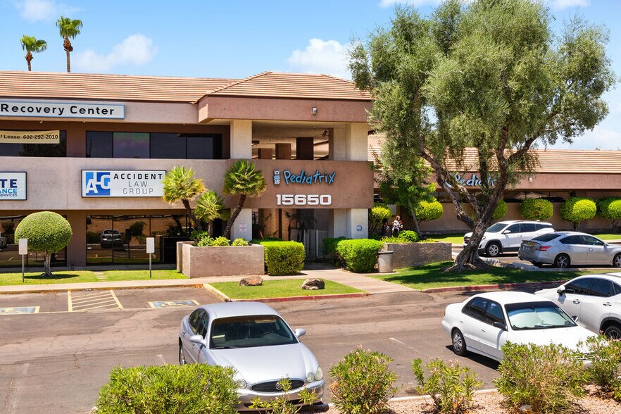 More Photos Of 15600-15650 N Black Canyon Hwy, Phoenix Office For Sale