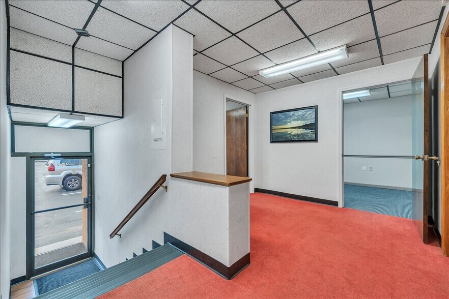 More Photos Of 356-358 Campbell Ave NW, Roanoke Office For Sale