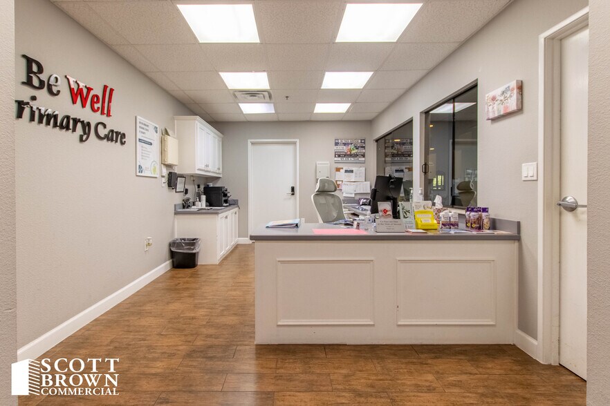More Photos Of 3200 Colorado Blvd, Denton Healthcare For Lease
