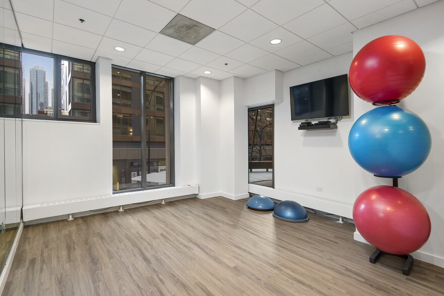 More Photos Of 420 E Ohio St, Chicago Apartments For Sale