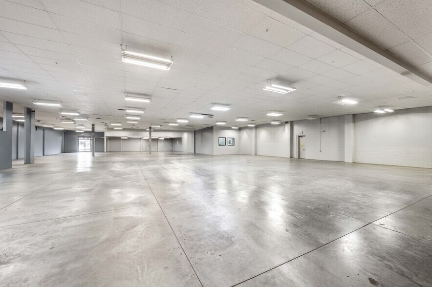 More Photos Of 4106 Outlook Blvd, Pueblo Freestanding For Sale