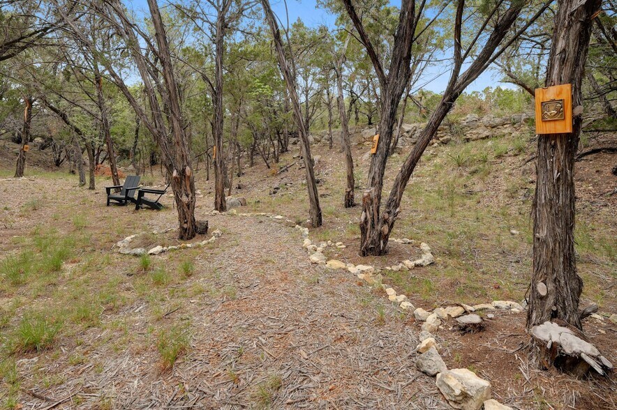 More Photos Of 7400 McGregor Ln, Dripping Springs Hotel For Sale