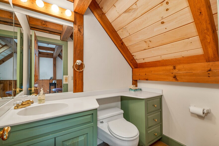 More Photos Of 68 Lyme Rd, Hanover Office Residential For Sale