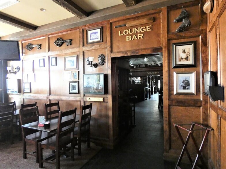 More Photos Of 119 Washington St, Beeville Restaurant For Sale