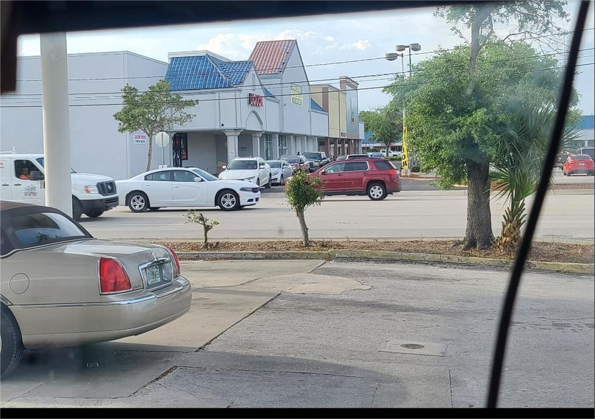 More Photos Of 1027 Mason Ave, Daytona Beach General Retail For Sale