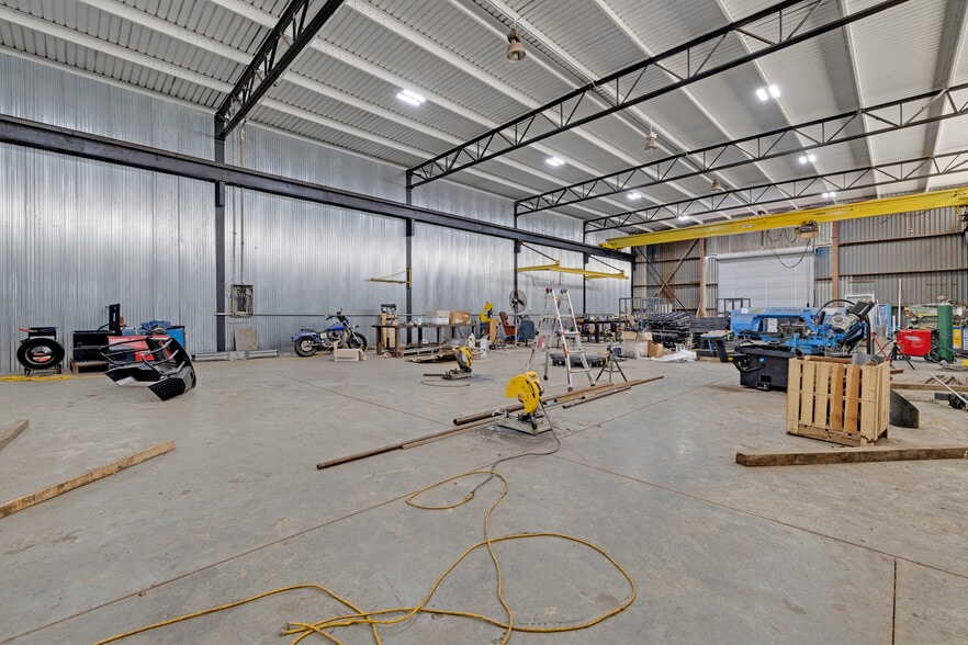 More Photos Of 221 55th St NE, Fort Payne Manufacturing For Sale
