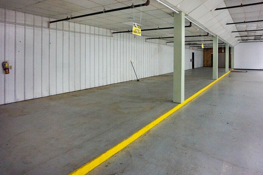 More Photos Of 1100 E State Route 72, Rolla General Retail For Sale