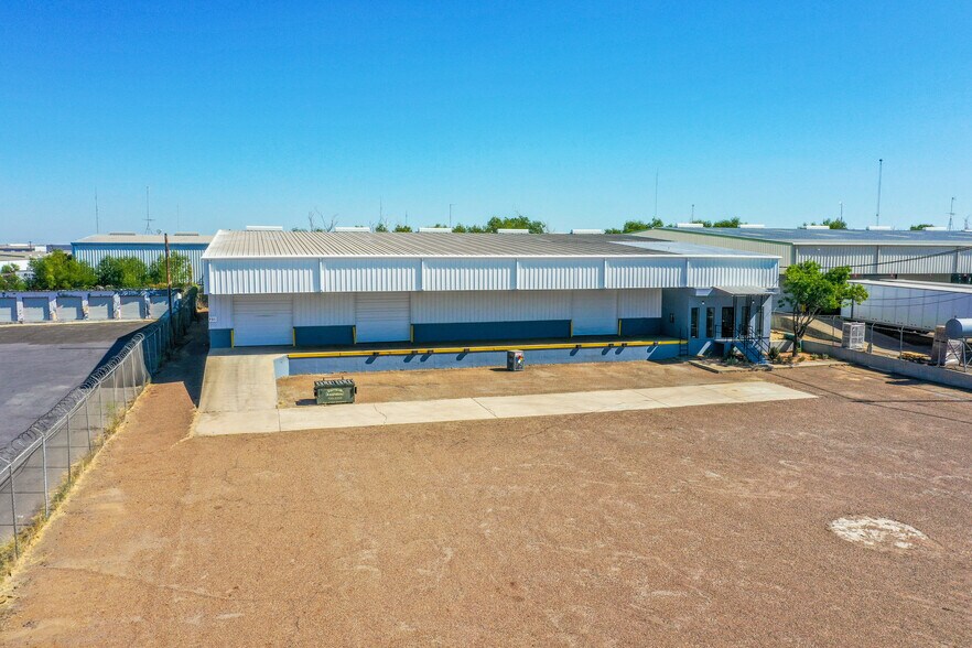 More Photos Of 14415 Import Rd, Laredo Warehouse For Lease