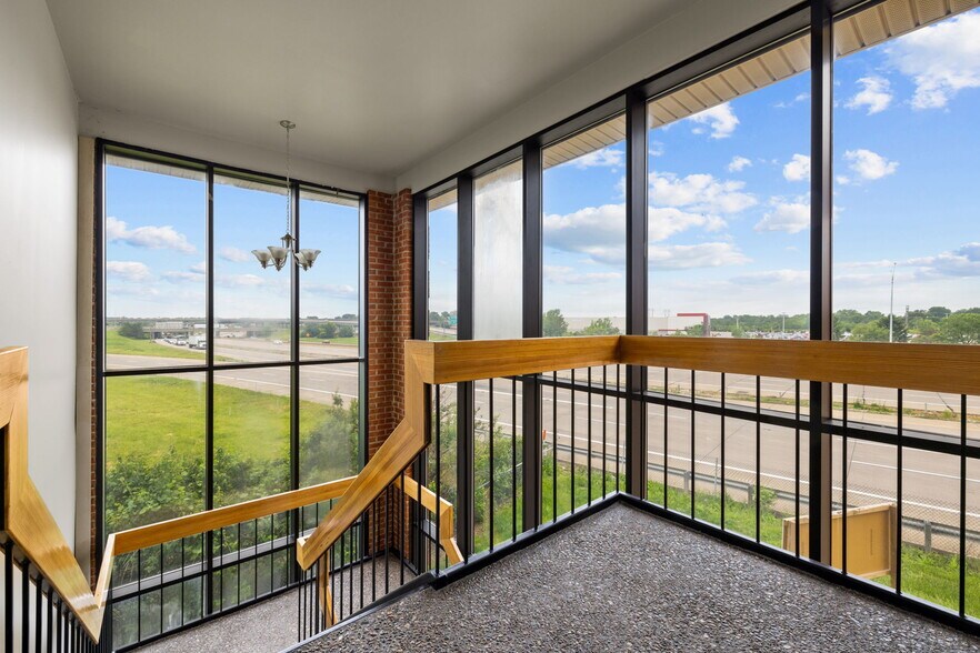 More Photos Of 4171-4193 Crescent Dr, Saint Louis Medical For Sale