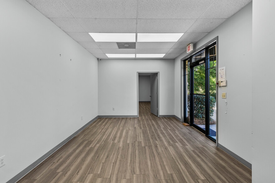 More Photos Of 125 Solleftea Dr, Madison Industrial For Lease