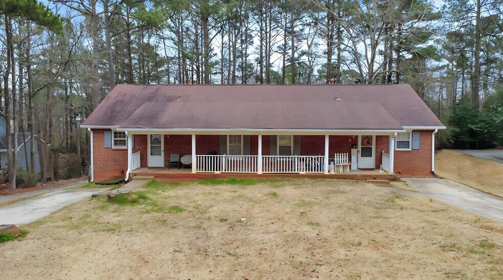 More Photos Of 145 Hunters Ln, Fayetteville Multifamily For Sale