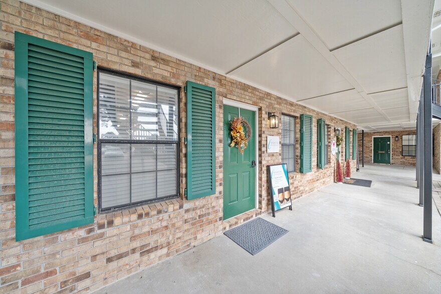 More Photos Of 5 Miracle Strip Loop, Panama City Beach Office For Lease