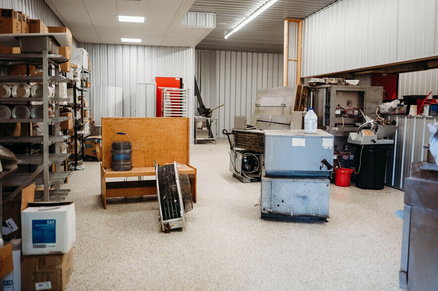 More Photos Of 16 Baby Back Pl, Pipestem Flex For Sale