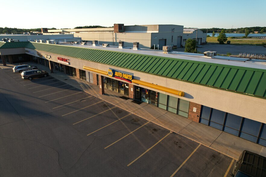 More Photos Of 11 Pine Lake Ave, La Porte Unknown For Lease