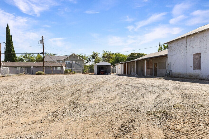 More Photos Of 128 S Colusa St, Willows Specialty For Lease