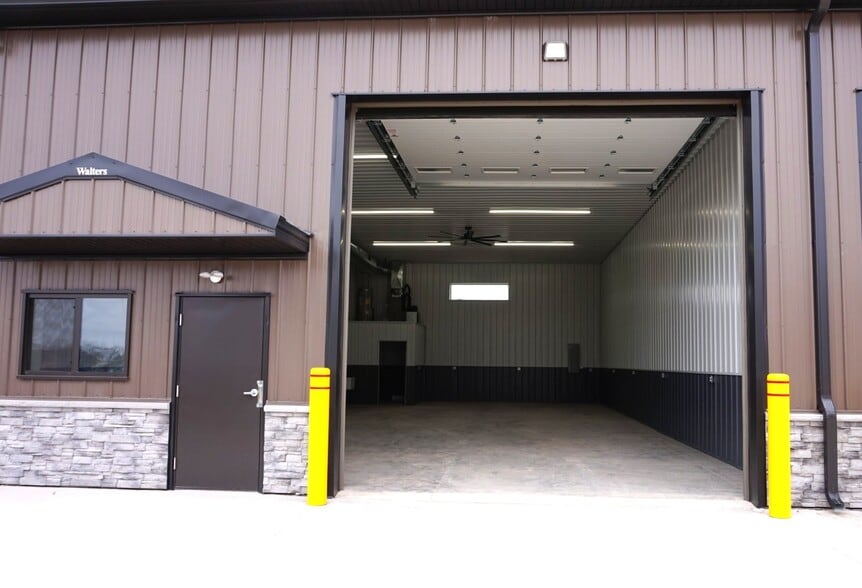 More Photos Of 233 Innovation Dr, Fredonia Flex For Lease
