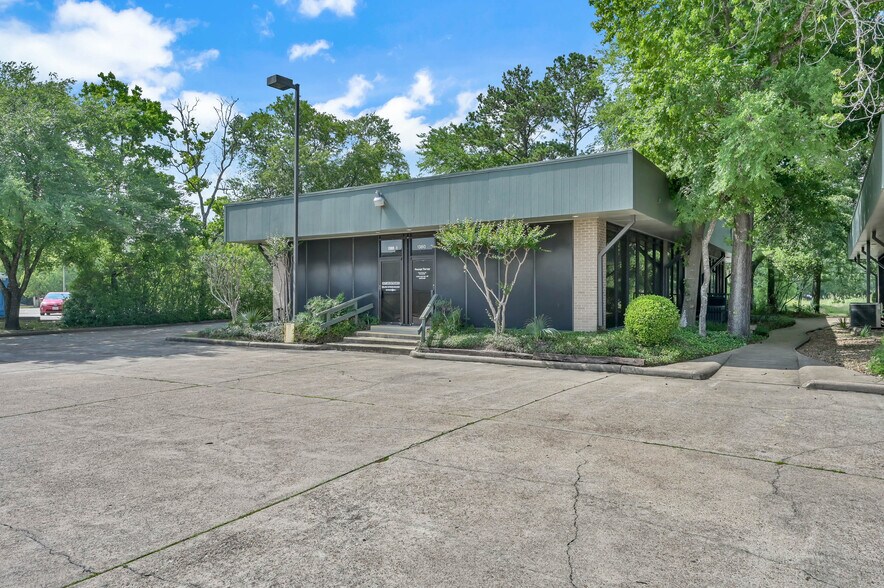 More Photos Of 1380 Stonehollow Dr, Humble Medical For Lease