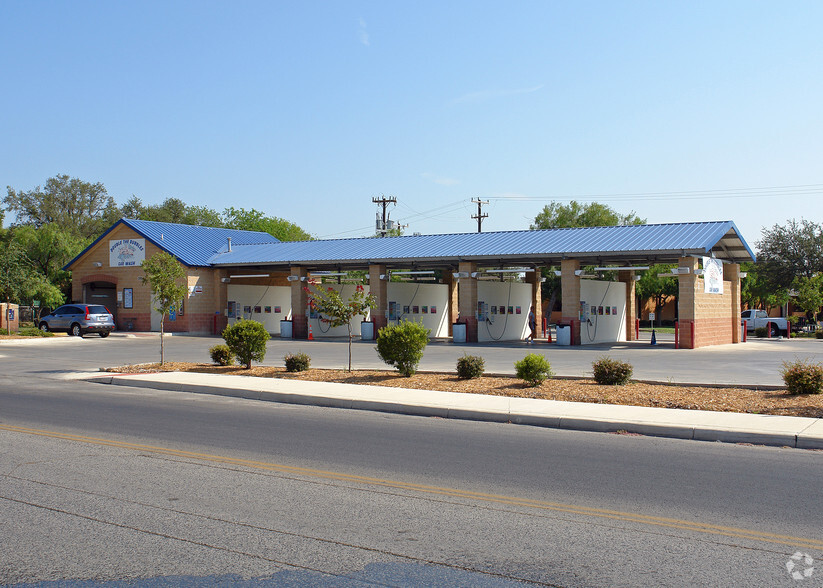 Primary Photo Of 2583 MacArthur Vw, San Antonio Carwash For Sale