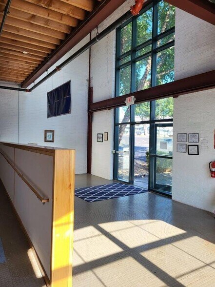 More Photos Of 1601 N Jessup St, Wilmington Manufacturing For Sale