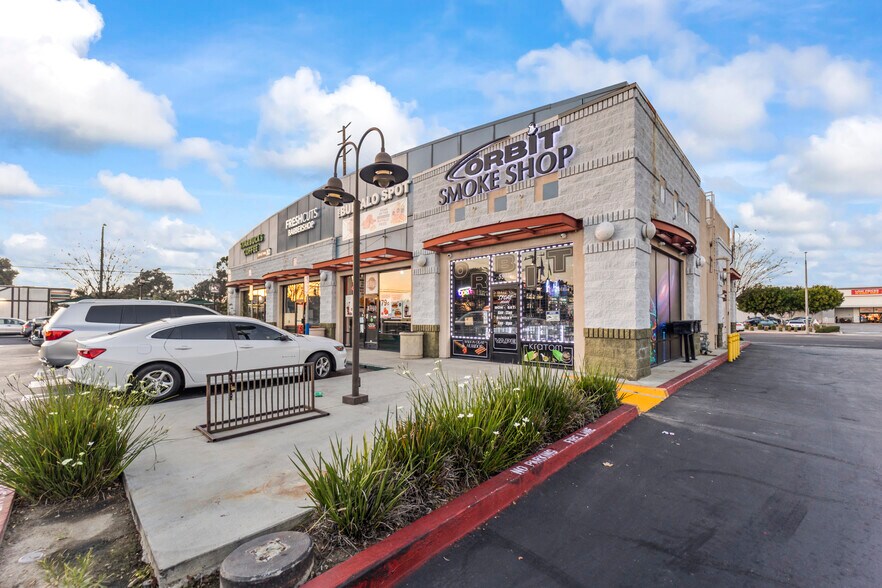 More Photos Of 5900-5912 Del Amo Blvd, Lakewood Freestanding For Sale