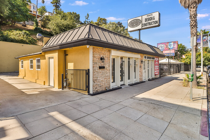 Primary Photo Of 11644 Ventura Blvd, Studio City Storefront For Lease