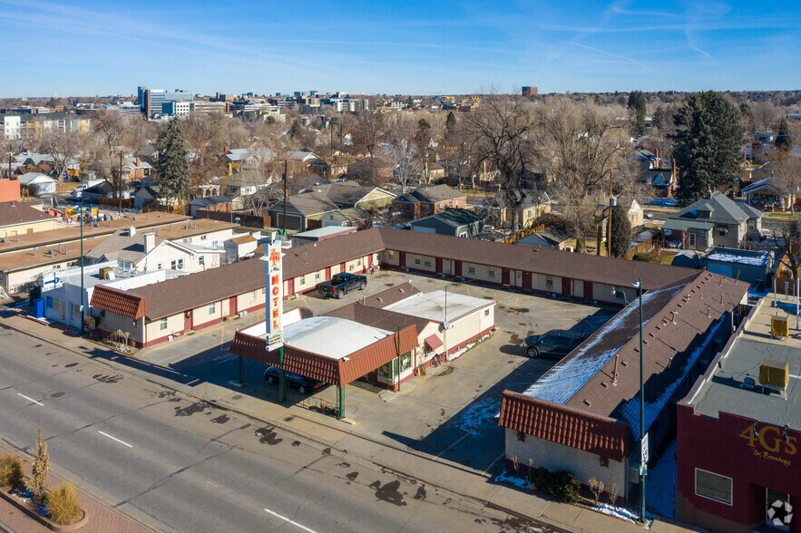 More Photos Of 3850 S Broadway, Englewood Hotel For Sale