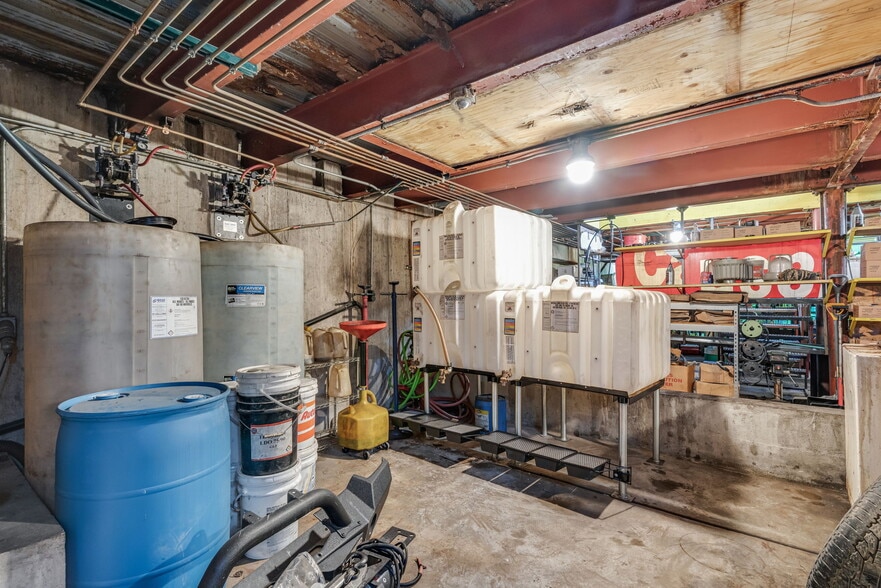 More Photos Of 3443 S Vance St, Lakewood Carwash For Sale